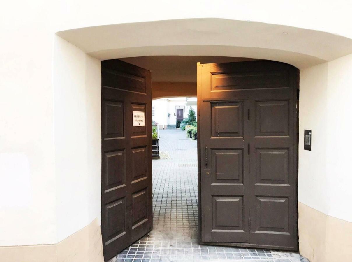 Luxury Old Town Apartment فيلنيوس المظهر الخارجي الصورة